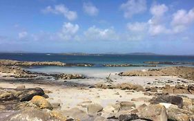Drop Anchor House, Spacious 3 Bedroom Apartment, Fabulous Sea Views